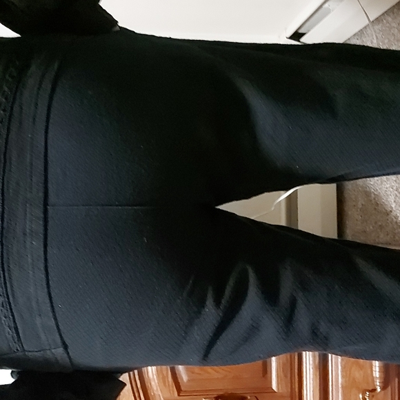 Black Fitz Canada pant suit - Picture 8 of 8